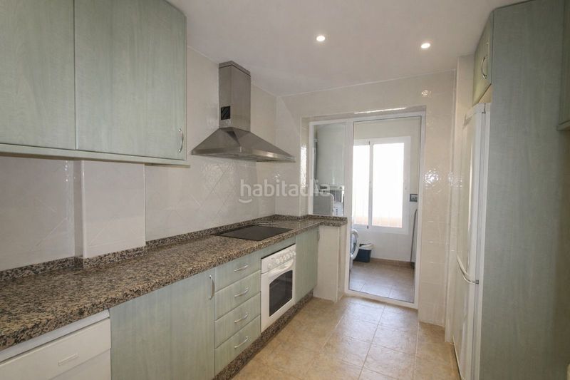 Foto 943715b5-d232-4cc7-89ed-3a09c315c9f5. Apartament amb calefacció aparcament piscina a Elviria Marbella