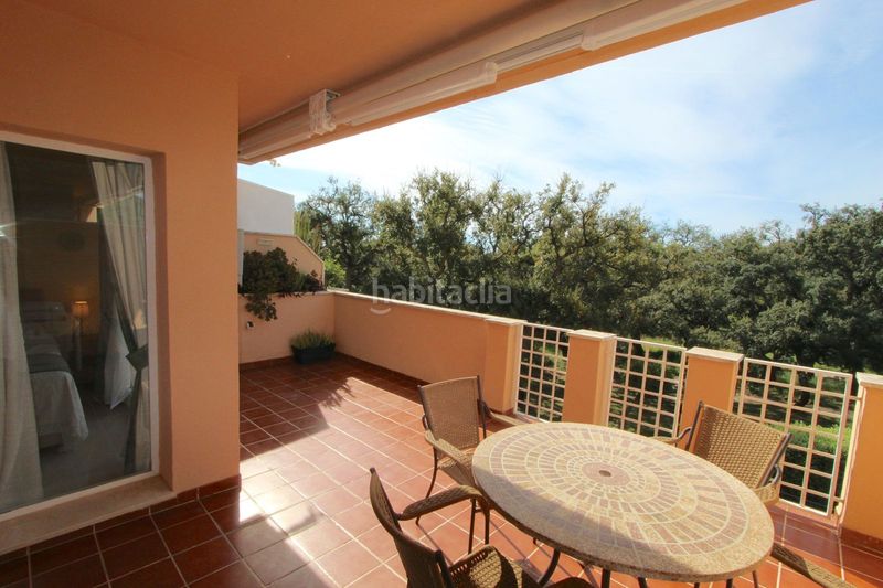 Foto 9a17df02-01bc-4cde-b17d-9b2f9819b1bd. Apartament amb calefacció aparcament piscina a Elviria Marbella
