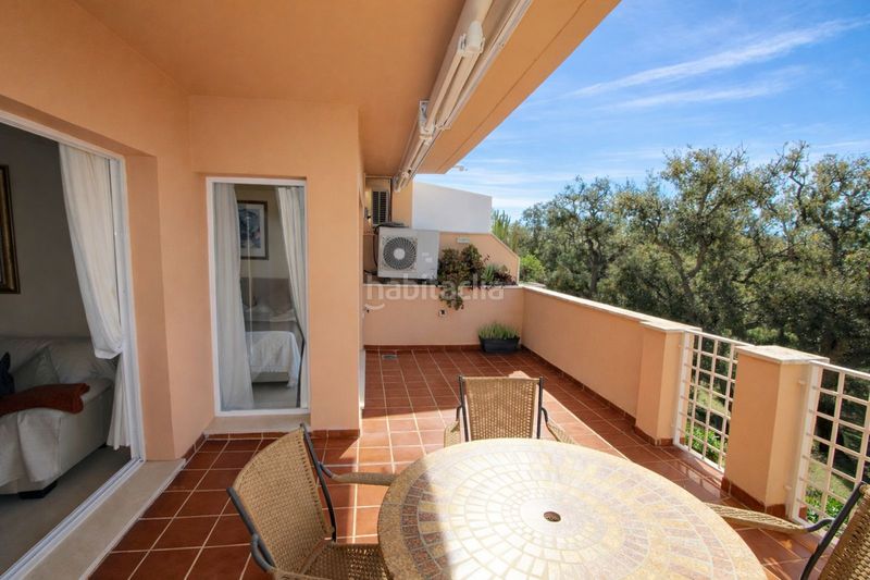 Foto de652685-e3cf-46a6-a285-2c519d984608. Apartament amb calefacció aparcament piscina a Elviria Marbella