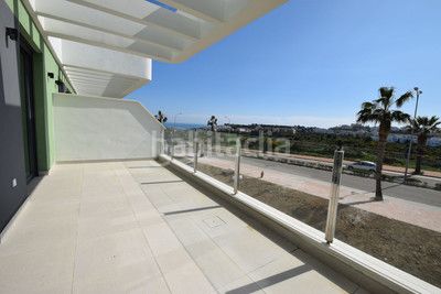 Foto 92cb9e13-f819-4bd5-927a-59e3938f62aa. Apartament amb calefacció aparcament piscina a la cala Mijas Mijas