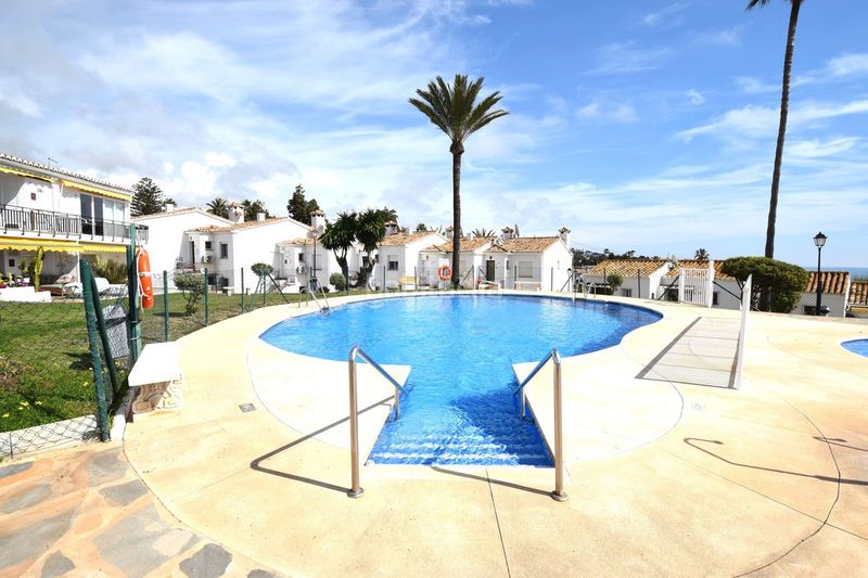 Foto 4617ebcb-0e65-464f-8901-14de4fe78656. Xalet amb calefacció piscina a la cala Mijas Mijas