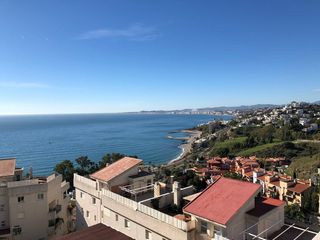 Dachwohnung in Arroyo de la Miel. Ático de 2 dormitorios en benalmadena