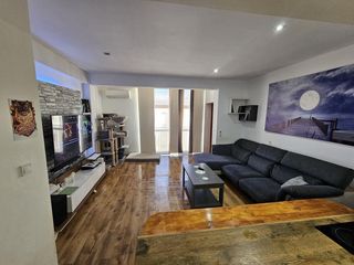 Apartament a La Colina. Apartamento en planta media de 2 dormitorios en la colina