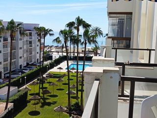 Apartamento en Centro ciudad. Apartamento en planta media de 2 dormitorios en fuengirola