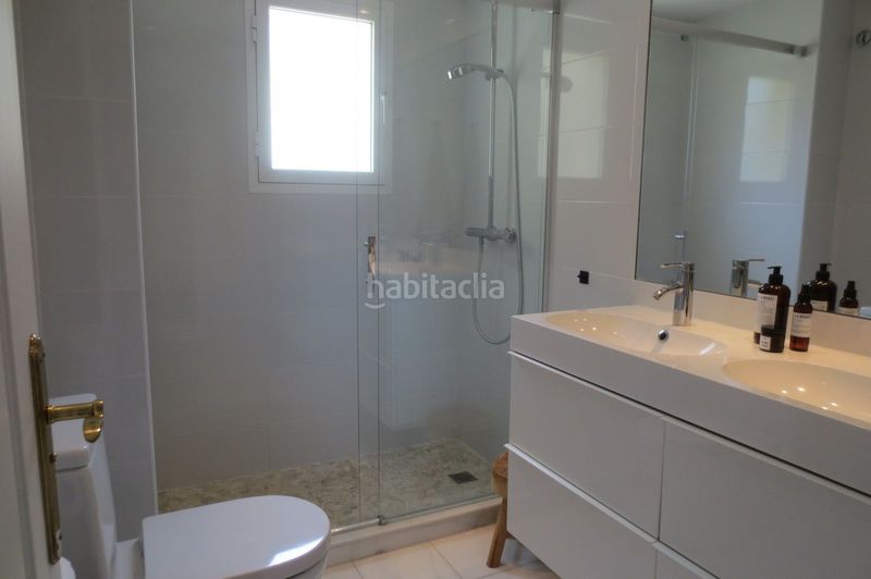 Foto 649a0365-7478-49be-b314-d0afba67651f. Àtic amb calefacció aparcament piscina a Centro ciudad Fuengirola