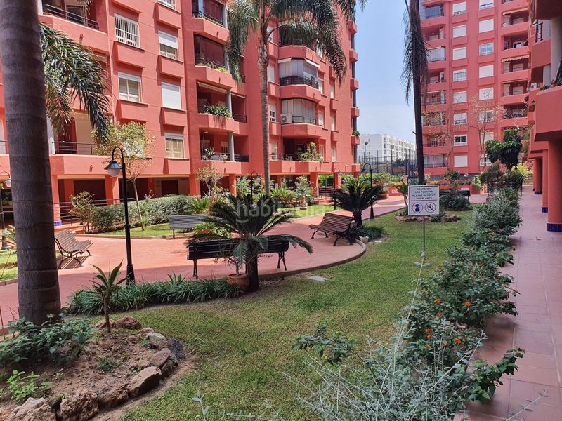 Foto c8618375-e4d1-485d-bf46-e58b627d154d. Àtic amb calefacció aparcament piscina a Centro ciudad Fuengirola