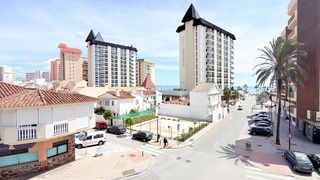 Apartament a Centro ciudad. Apartamento en planta media de 2 dormitorios en fuengirola