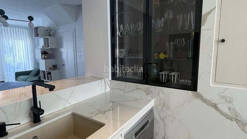 Foto 6660dbfe-44c6-4793-bd91-18af238b22ec. Dúplex amb calefacció aparcament piscina a Aloha Marbella
