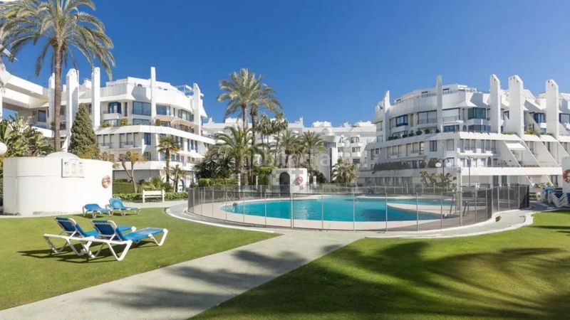 Foto a1740752-cfb9-41f0-8afe-a059e87e29de. Dúplex amb calefacció aparcament piscina a Aloha Marbella