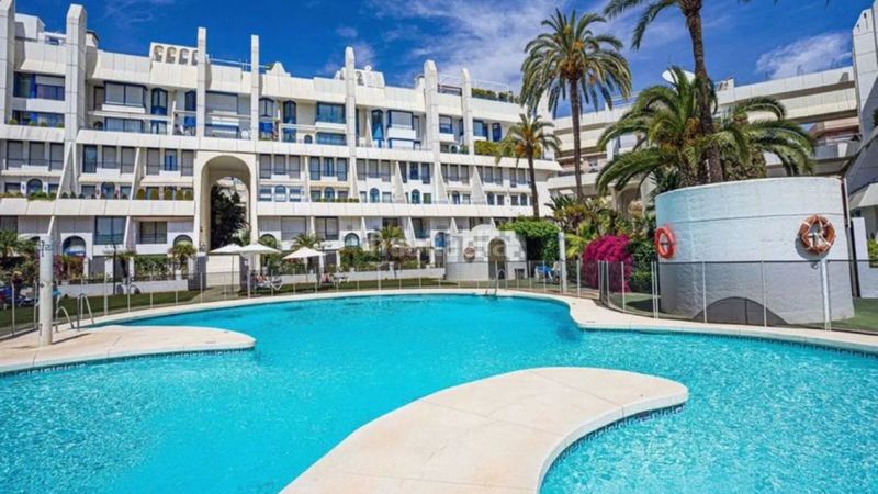 Foto f99e3e5b-cd9c-4e7b-9bc1-a81d658f2461. Dúplex amb calefacció aparcament piscina a Aloha Marbella