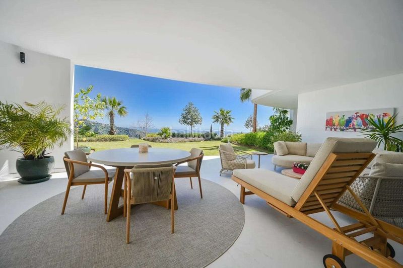 Foto 0022e9c3-6d76-4ac6-8e00-e90376592bbb. Planta baixa amb calefacció aparcament piscina a Marbella