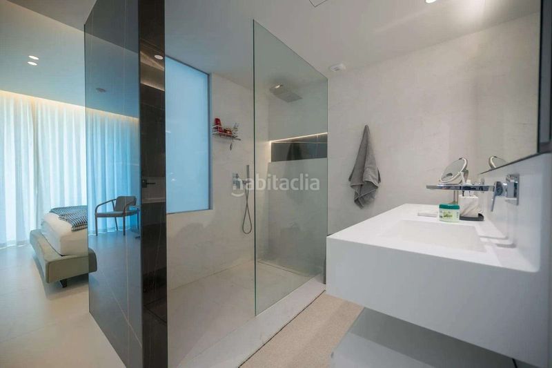 Foto 2711b268-65f5-438a-8a27-7db1fad0160d. Planta baixa amb calefacció aparcament piscina a Marbella