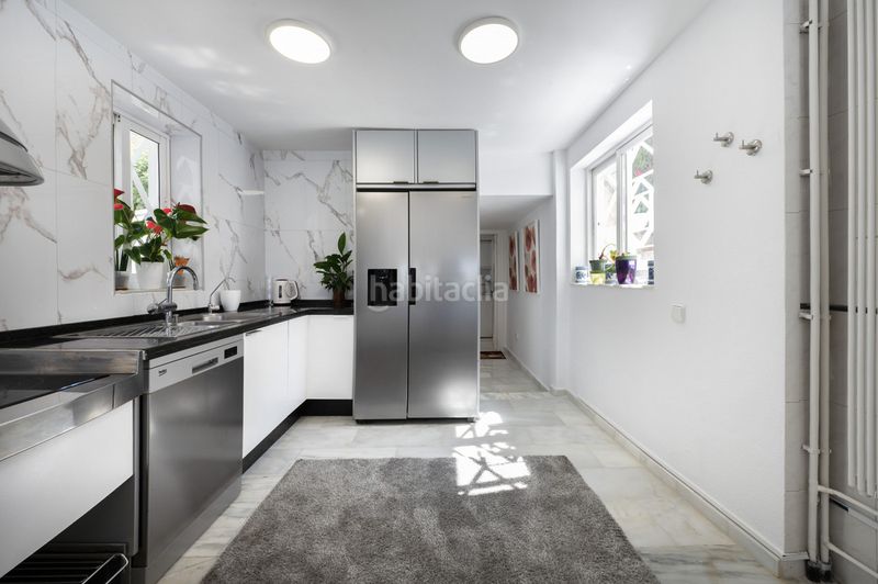 Foto 5bae6699-080b-400b-a0ee-c2019d19b8a2. Casa pareada  de 4 dormitorios en Calahonda en Mijas