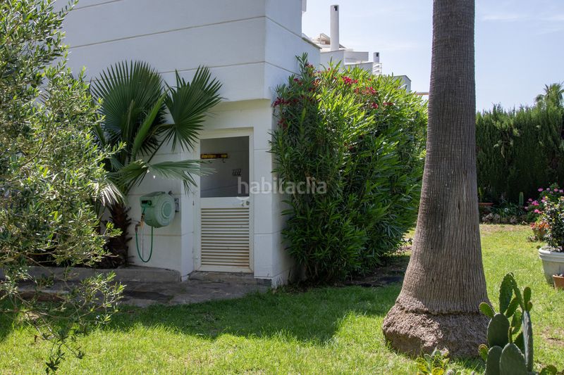 Foto 63d80102-91aa-4ed7-b82d-3128a78bc283. Casa pareada  de 4 dormitorios en Calahonda en Mijas