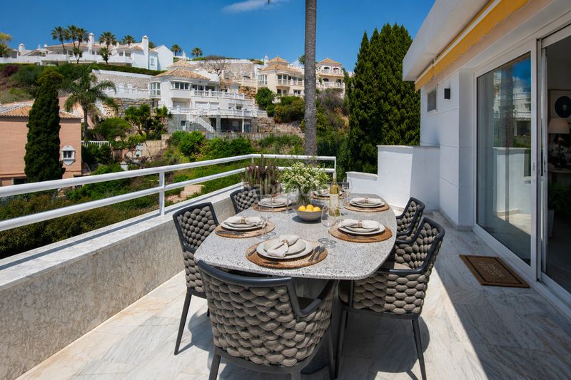 Foto 83120ada-7315-4ef2-ac1d-6810921c913f. Casa pareada  de 4 dormitorios en Calahonda en Mijas
