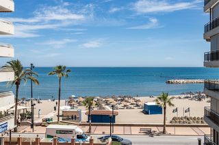 Apartamento en Centro ciudad. Apartamento en planta media de 4 dormitorios en fuengirola