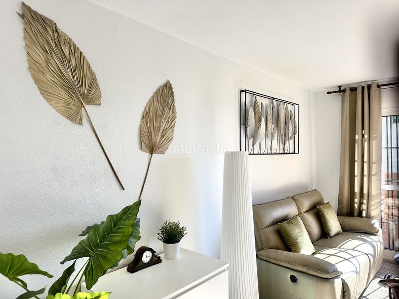 Foto fa56edf8-dc0f-4e1c-b141-62b0b6637d90. Planta baixa amb calefacció aparcament a Calahonda Mijas