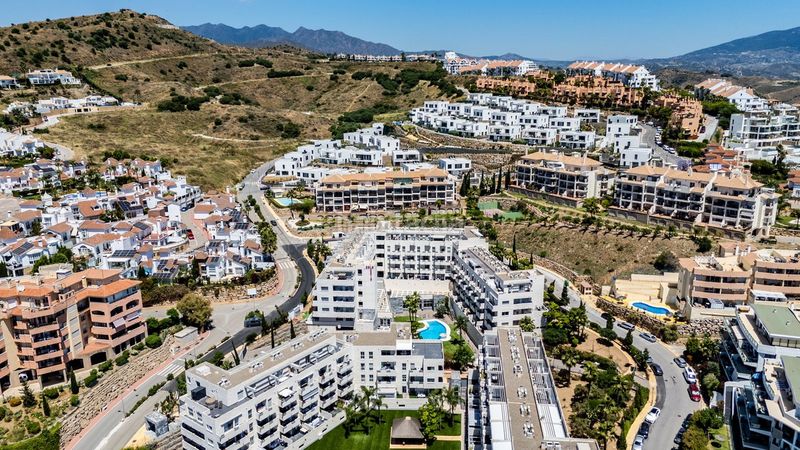Foto 07f766b1-3114-49df-8604-5badaad7da56. Apartament amb calefacció aparcament piscina a Riviera del Sol Mijas