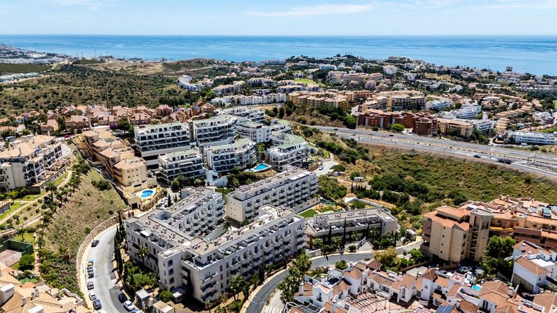 Foto 368c5947-64bc-44fa-b0fd-fdbb7f2641f6. Apartament amb calefacció aparcament piscina a Riviera del Sol Mijas