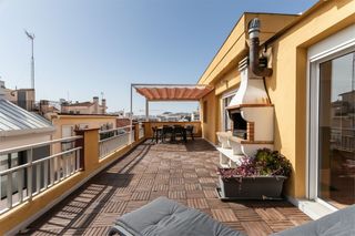 Piccolo appartamento in Centro ciudad. Apartamento en última planta de 3 dormitorios en fuengirola