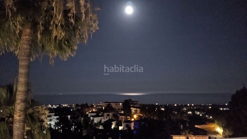 Foto 06172722-b211-4c2d-abf3-84a691bdbd32. Àtic amb calefacció aparcament piscina a Calahonda Mijas