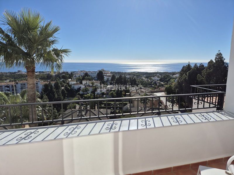Foto 1c34c56f-ce77-4e28-b3c5-d9cac0078993. Àtic amb calefacció aparcament piscina a Calahonda Mijas