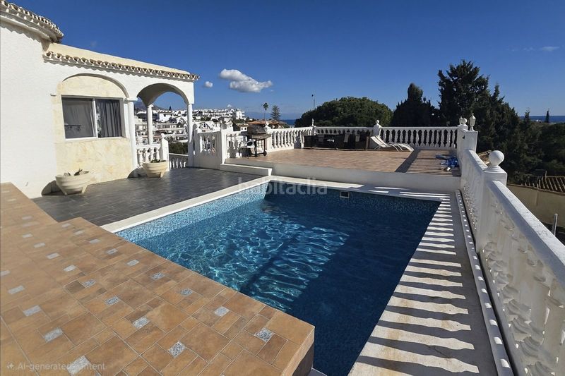 Foto 8c9cdbad-9b5c-4bd4-acb9-c0ba16f4d8c6. Xalet amb calefacció aparcament piscina a Centro Mijas