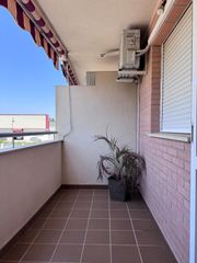 Apartament a Las Flores. Apartamento en planta media de 2 dormitorios en las lagunas