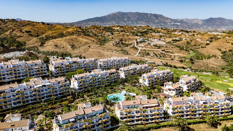 Foto c8827ad7-844f-4c1b-8812-f081e4c6a225. Planta baixa amb calefacció aparcament piscina a Mijas