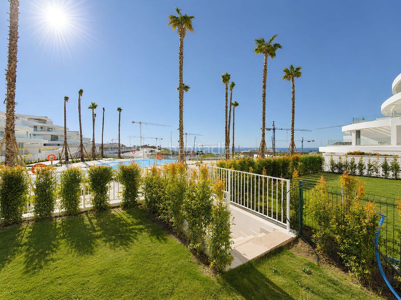 Foto 39d8cbdd-5707-45c5-bfaa-7fc5974570d2. Planta baixa amb calefacció aparcament piscina a Mijas