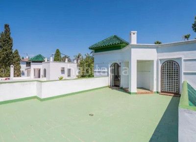 Foto 6cb12f3c-7670-4e6d-8e31-4e2aa3efb8be. Xalet amb aparcament a Cabopino - Artola Marbella
