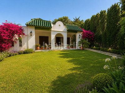Foto a917262c-3948-45b2-9b32-df2ae9b38315. Xalet amb aparcament a Cabopino - Artola Marbella
