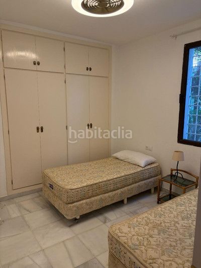 Foto c7172b3b-2394-4e86-9469-41691d62a939. Xalet amb aparcament a Cabopino - Artola Marbella
