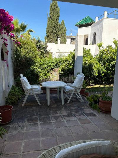 Foto e103341e-c224-492b-9eae-df365aff6d1d. Xalet amb aparcament a Cabopino - Artola Marbella