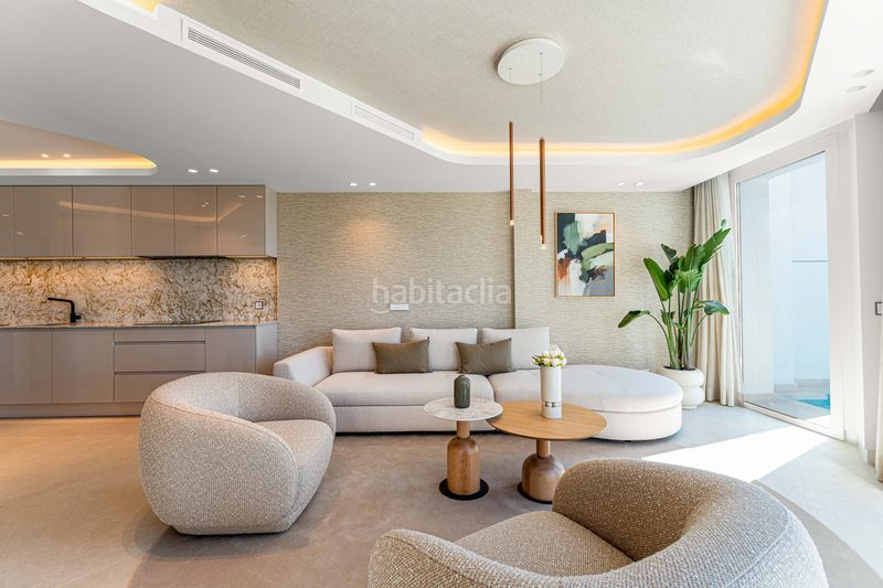 Foto be7ffad2-7211-4c2d-960c-cc5c904d9d60. Dúplex amb calefacció aparcament piscina a Aloha Marbella