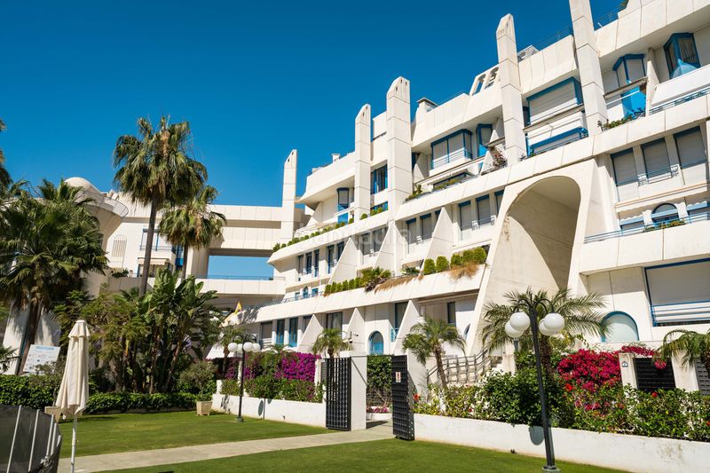 Foto fa675c56-ccb5-4040-bf91-51f46cb266e7. Dúplex amb calefacció aparcament piscina a Aloha Marbella