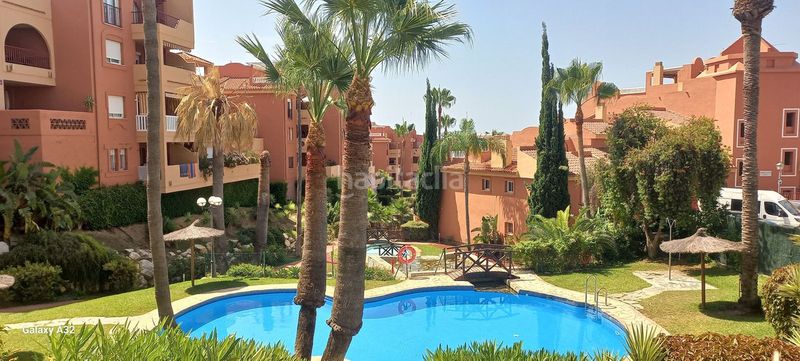 Foto 390b997d-8b2e-4df1-8ba3-2a64f4037f1b. Planta baixa amb calefacció aparcament piscina a Marbella