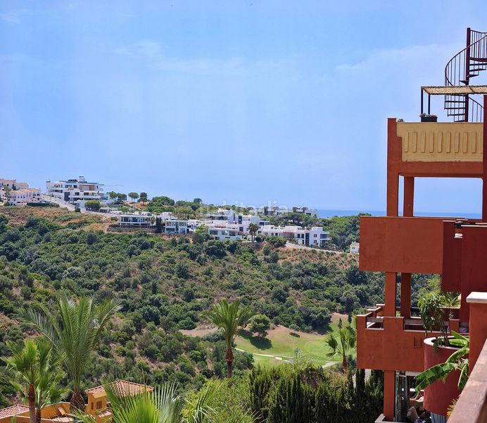 Foto 3a51c1ed-decc-4114-b275-016430eec769. Apartament amb calefacció aparcament piscina a reserva de Marbella Marbella