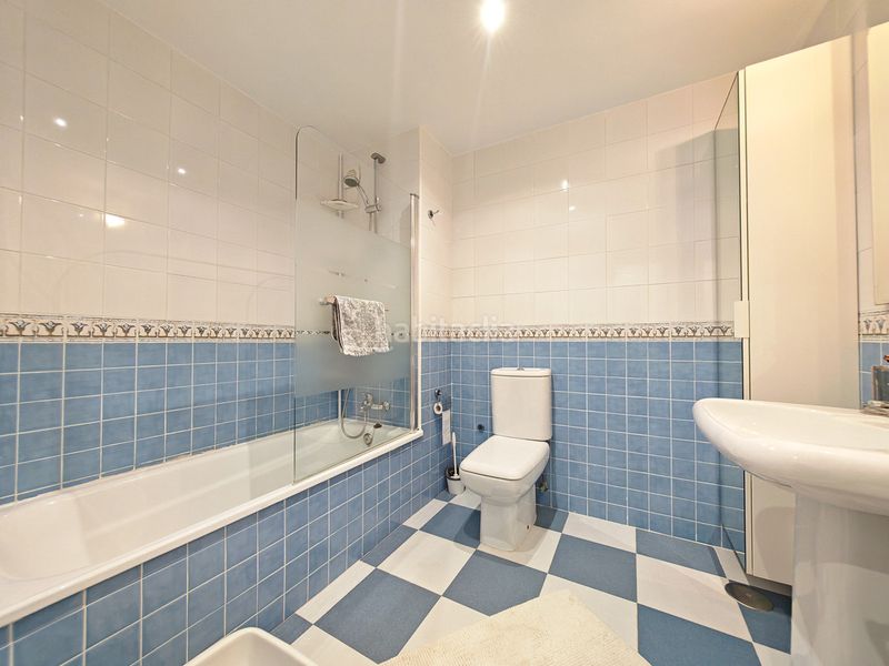 Foto 3f4c60fb-7a8a-4375-ab66-169d5a2fd3a9. Apartament amb calefacció aparcament piscina a reserva de Marbella Marbella