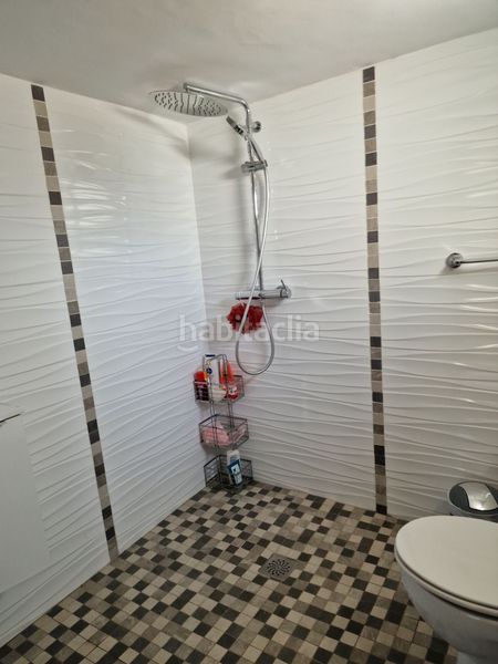 Foto 5da9678f-2169-4463-93e8-7ba0ce54a297. Àtic amb calefacció aparcament piscina a La Carihuela - Los Nidos Torremolinos