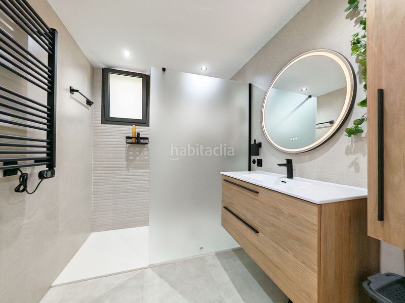Foto d84cc226-58ad-4fab-97b0-c279a2750804. Xalet amb calefacció aparcament piscina a Elviria Marbella