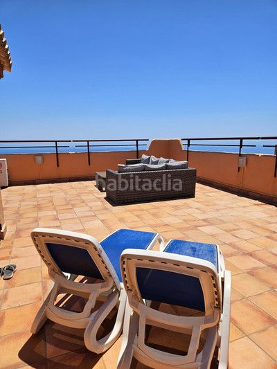Foto 39b8ebff-9ff7-4e20-b28e-788fd4b79413. Àtic amb calefacció aparcament piscina a Calahonda Mijas