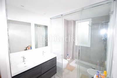Foto 914de538-a4f0-4b0f-bd37-41de954a08c8. Planta baixa amb calefacció aparcament piscina a Mijas