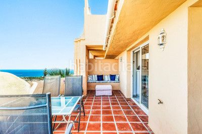 Foto 092f21a1-d332-451e-8b3e-65cf18a495d5. Planta baixa amb calefacció aparcament piscina a Fuengirola