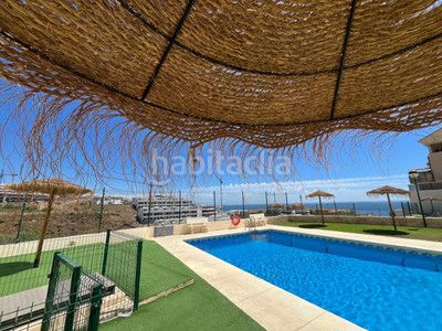 Foto f068f2e7-24fa-4bdf-800b-e5dae0a0febf. Planta baixa amb calefacció aparcament piscina a Fuengirola
