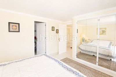 Foto d3593b73-4062-4527-921d-bc571b5a8a23. Xalet amb calefacció aparcament piscina a Elviria Marbella