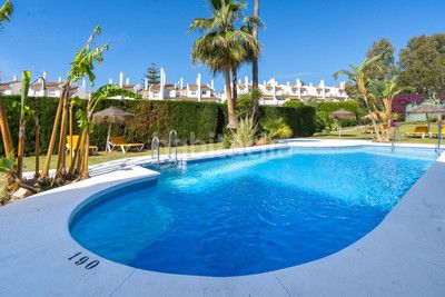 Foto 3772c205-f5d7-4453-ab0c-fedd1491f6de. Apartament amb calefacció aparcament piscina a Calahonda Mijas
