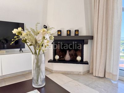 Foto 5f5a0452-39e7-459e-903d-174caeda9332. Àtic amb calefacció aparcament piscina a Calahonda Mijas