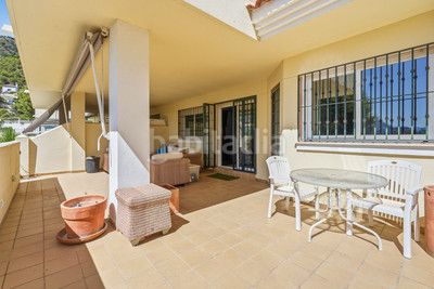 Foto 5a1aaf1e-d58f-41a5-a7f2-128ac533f57d. Planta baixa amb calefacció aparcament piscina a Mijas