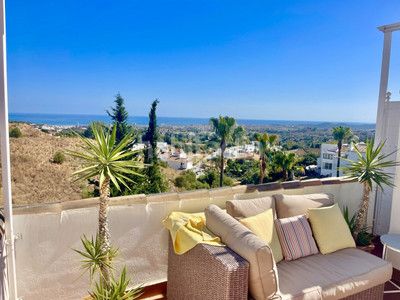 Foto a2f25c44-f9fb-4cd1-b9ab-a7e7030cc49e. Casa adossada amb calefacció aparcament piscina a Mijas